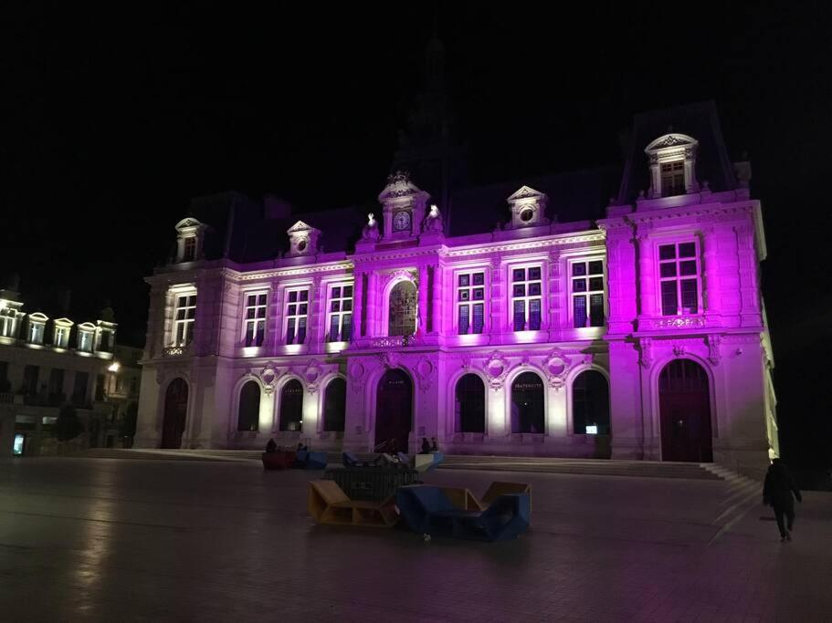 Bel Appartement Climatise Plein Centre Ville Poitiers Exterior photo